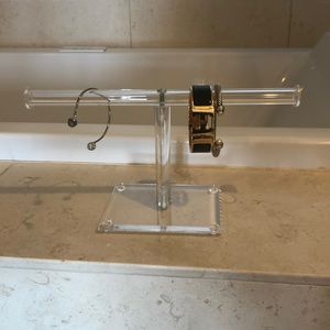 Acrylic bracelet holder